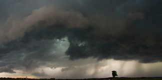 Kako se hajka i rasteruju gradonosni oblaci